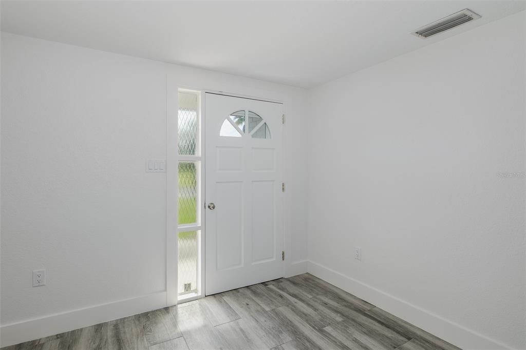 На продажу: $449,900 (2 спален, 2 ванн, 1480 Квадратных фут)