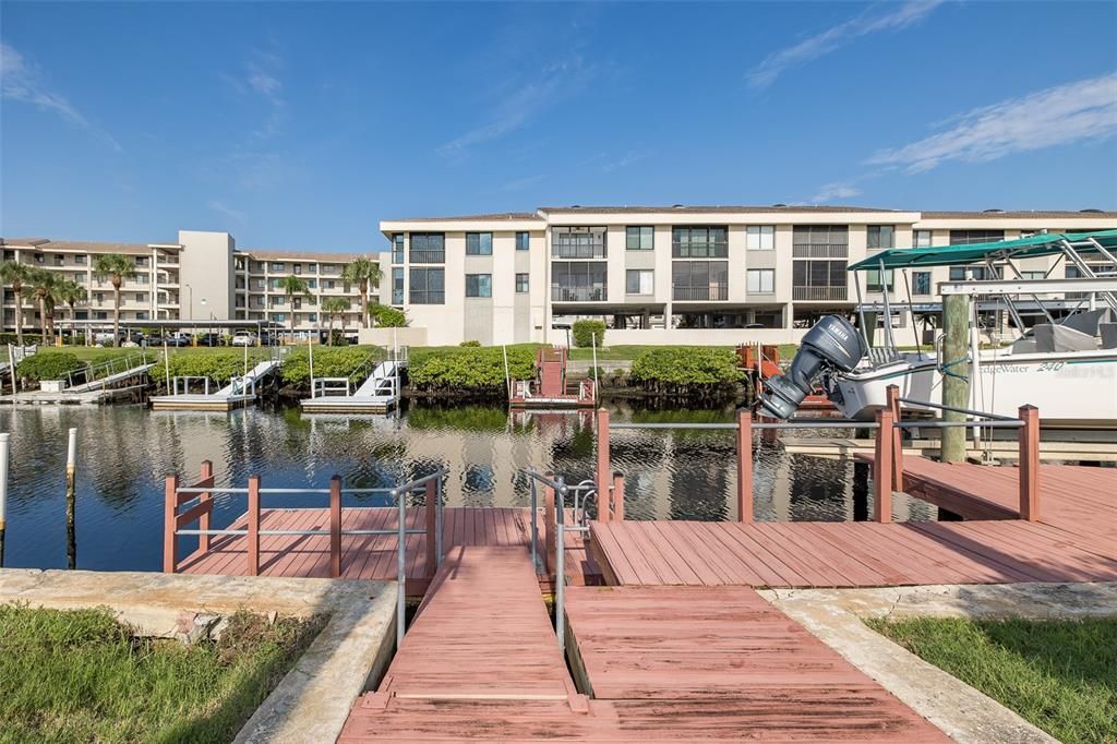 На продажу: $449,900 (2 спален, 2 ванн, 1480 Квадратных фут)