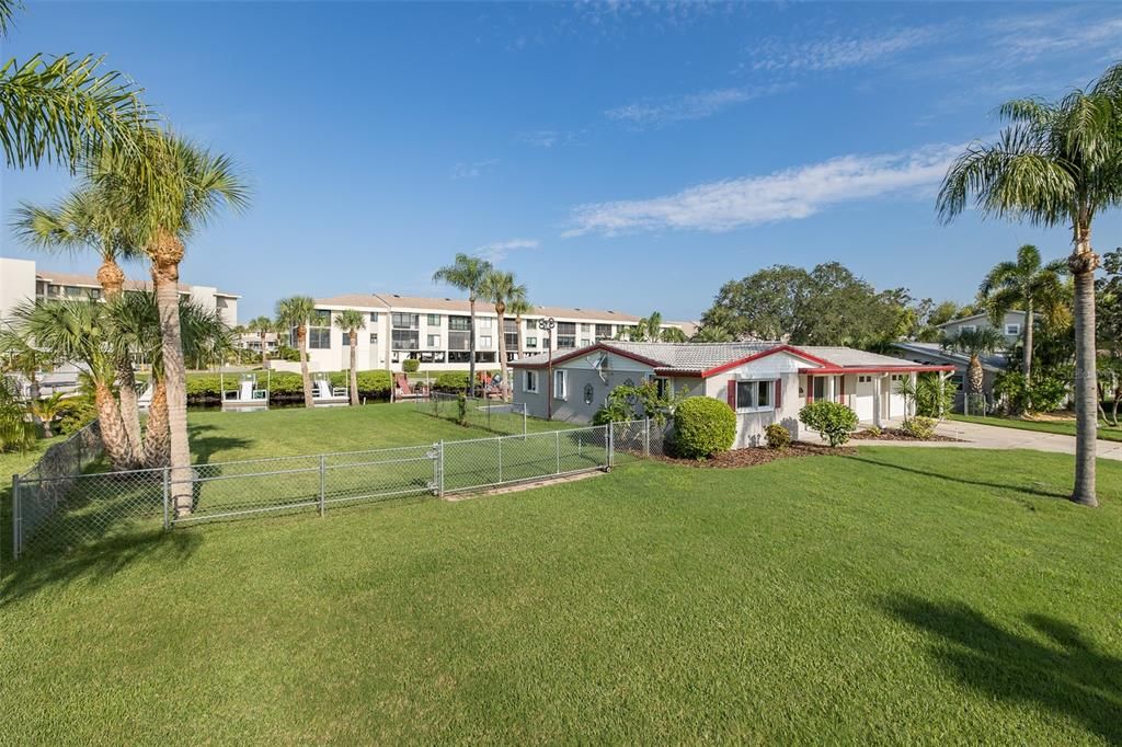 На продажу: $449,900 (2 спален, 2 ванн, 1480 Квадратных фут)