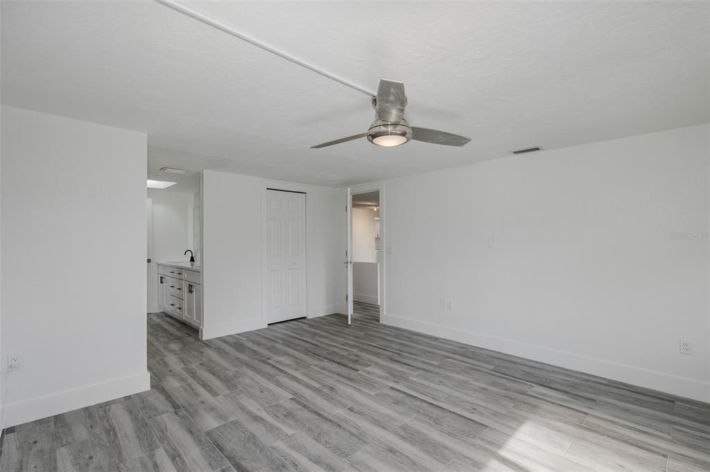 На продажу: $449,900 (2 спален, 2 ванн, 1480 Квадратных фут)