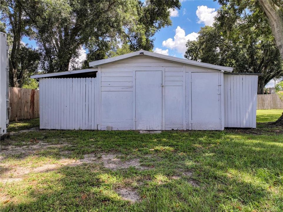 合同活跃: $220,000 (3 贝兹, 2 浴室, 1040 平方英尺)