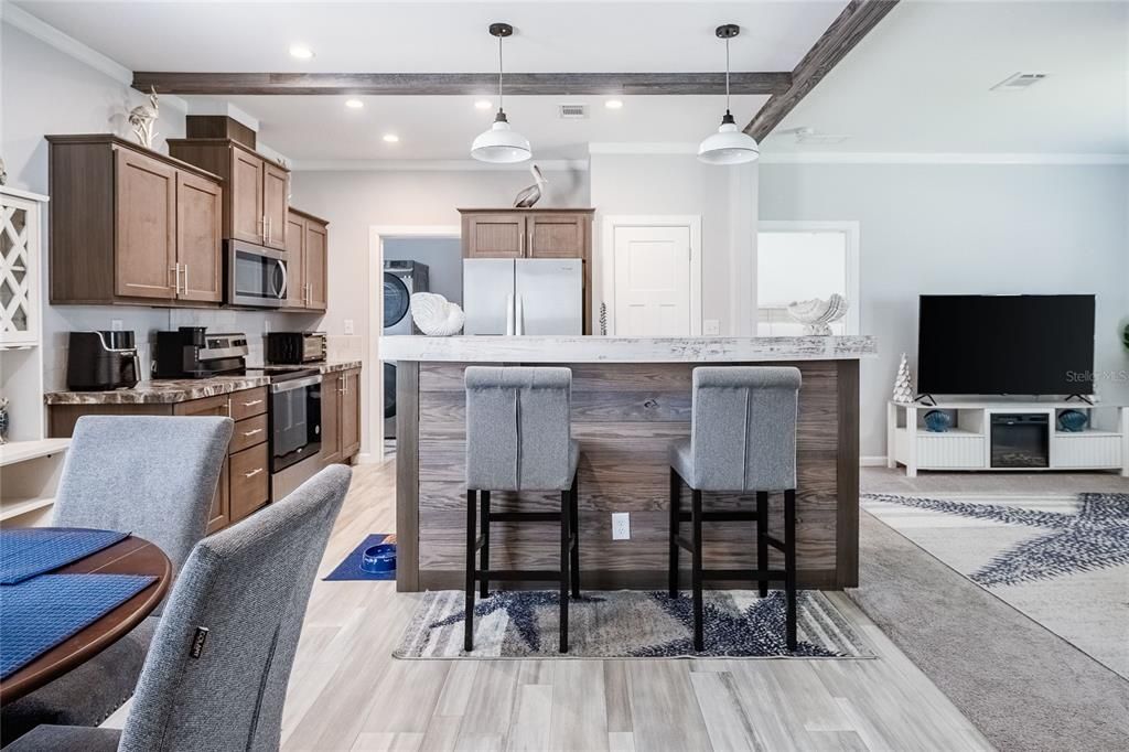 En Venta: $297,900 (3 camas, 2 baños, 1135 Pies cuadrados)