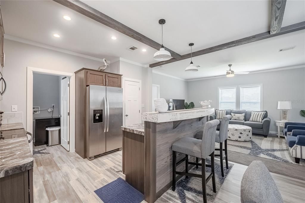 En Venta: $297,900 (3 camas, 2 baños, 1135 Pies cuadrados)