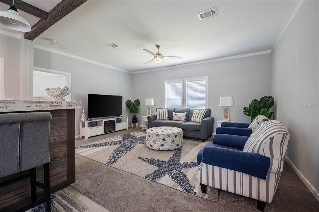 En Venta: $297,900 (3 camas, 2 baños, 1135 Pies cuadrados)