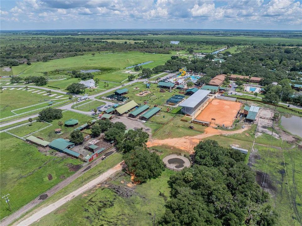 En Venta: $297,900 (3 camas, 2 baños, 1135 Pies cuadrados)