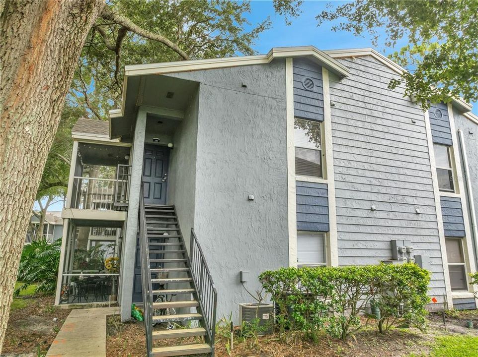 На продажу: $170,000 (2 спален, 2 ванн, 910 Квадратных фут)