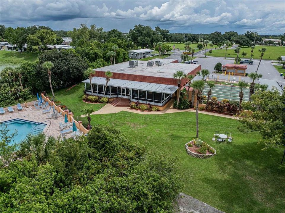 待售: $144,000 (2 贝兹, 2 浴室, 1066 平方英尺)