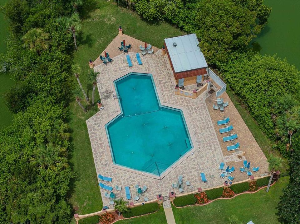 待售: $144,000 (2 贝兹, 2 浴室, 1066 平方英尺)