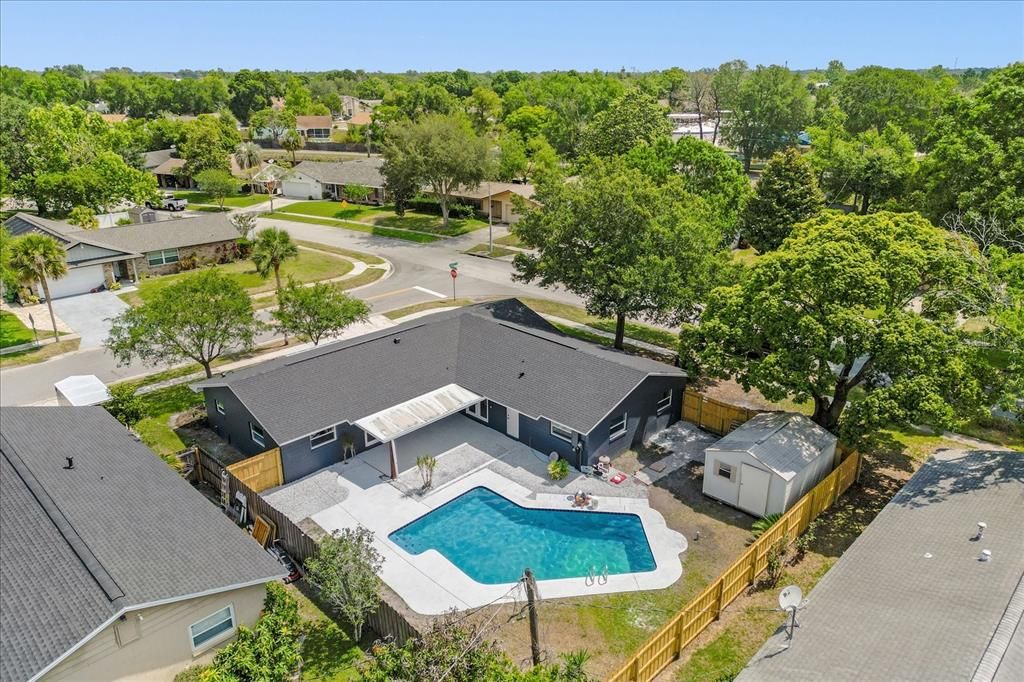 Active With Contract: $589,900 (4 beds, 2 baths, 1814 Square Feet)