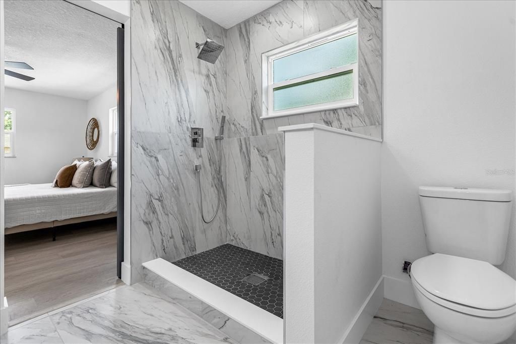 Active With Contract: $589,900 (4 beds, 2 baths, 1814 Square Feet)