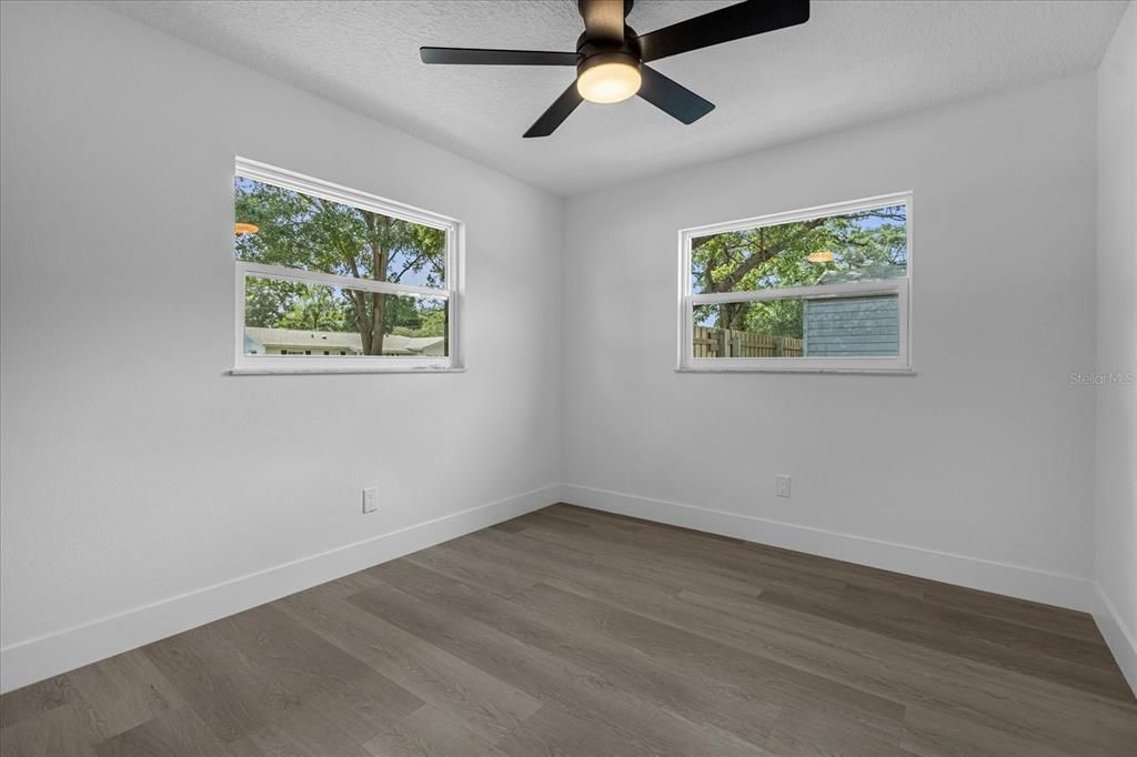 Active With Contract: $589,900 (4 beds, 2 baths, 1814 Square Feet)