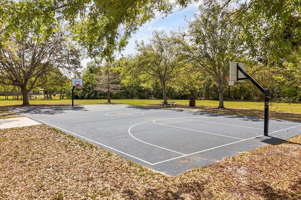 Active With Contract: $589,900 (4 beds, 2 baths, 1814 Square Feet)