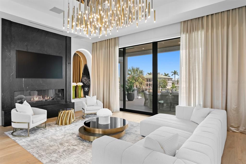 En Venta: $8,950,000 (4 camas, 5 baños, 6566 Pies cuadrados)