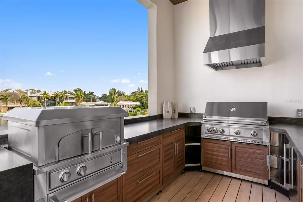 En Venta: $8,950,000 (4 camas, 5 baños, 6566 Pies cuadrados)