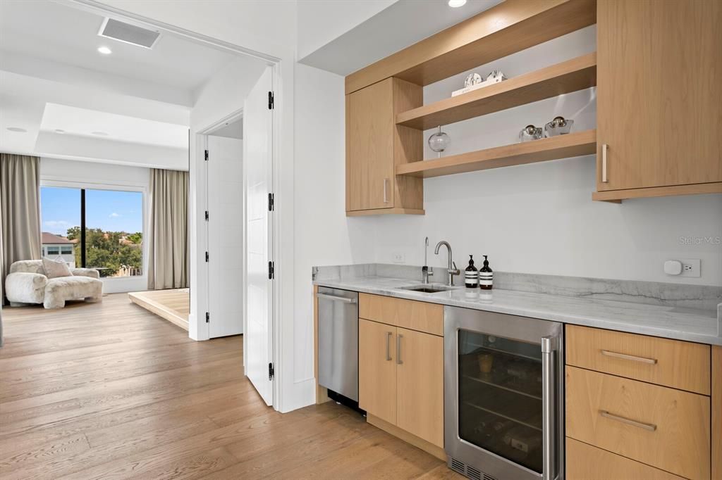 En Venta: $8,950,000 (4 camas, 5 baños, 6566 Pies cuadrados)