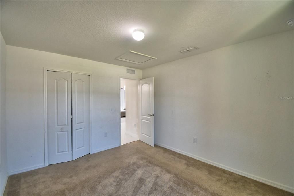 Activo con contrato: $325,990 (3 camas, 2 baños, 1619 Pies cuadrados)