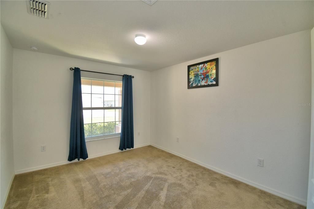 Activo con contrato: $325,990 (3 camas, 2 baños, 1619 Pies cuadrados)