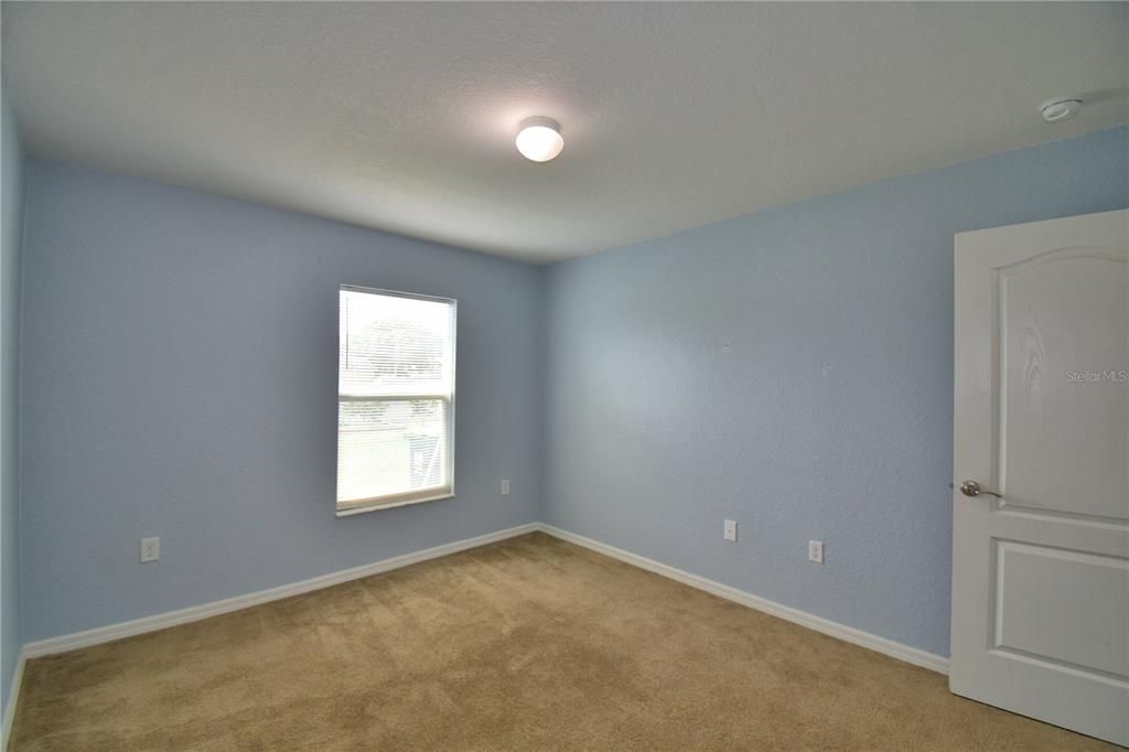 Activo con contrato: $325,990 (3 camas, 2 baños, 1619 Pies cuadrados)