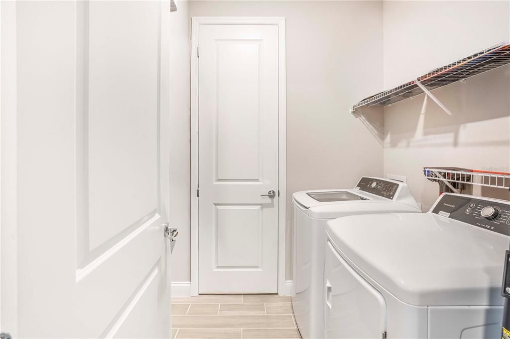 En Venta: $499,999 (4 camas, 2 baños, 1866 Pies cuadrados)