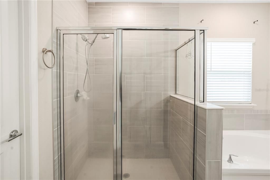 En Venta: $499,999 (4 camas, 2 baños, 1866 Pies cuadrados)