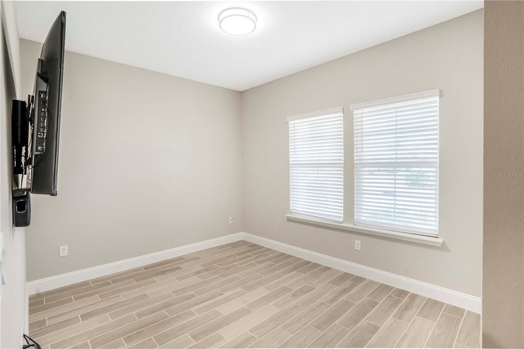 En Venta: $499,999 (4 camas, 2 baños, 1866 Pies cuadrados)