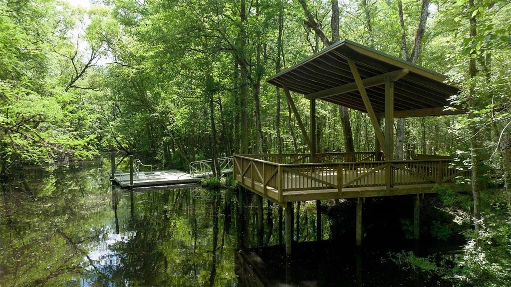 En Venta: $499,999 (4 camas, 2 baños, 1866 Pies cuadrados)