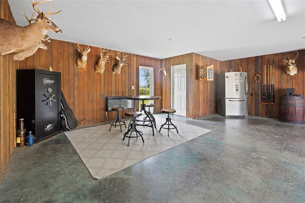 Под контрактом: $474,900 (4 спален, 2 ванн, 1867 Квадратных фут)