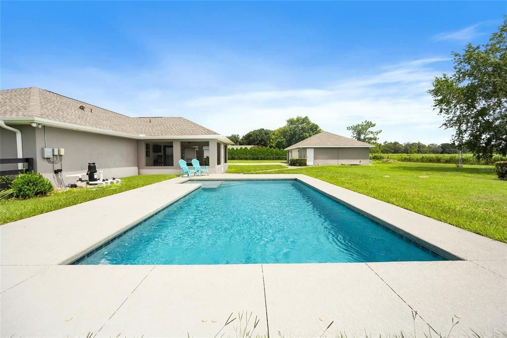 Под контрактом: $474,900 (4 спален, 2 ванн, 1867 Квадратных фут)