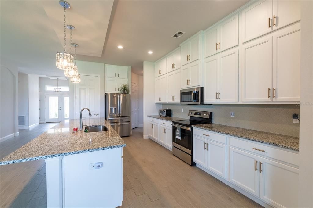 For Sale: $624,900 (4 beds, 3 baths, 2352 Square Feet)