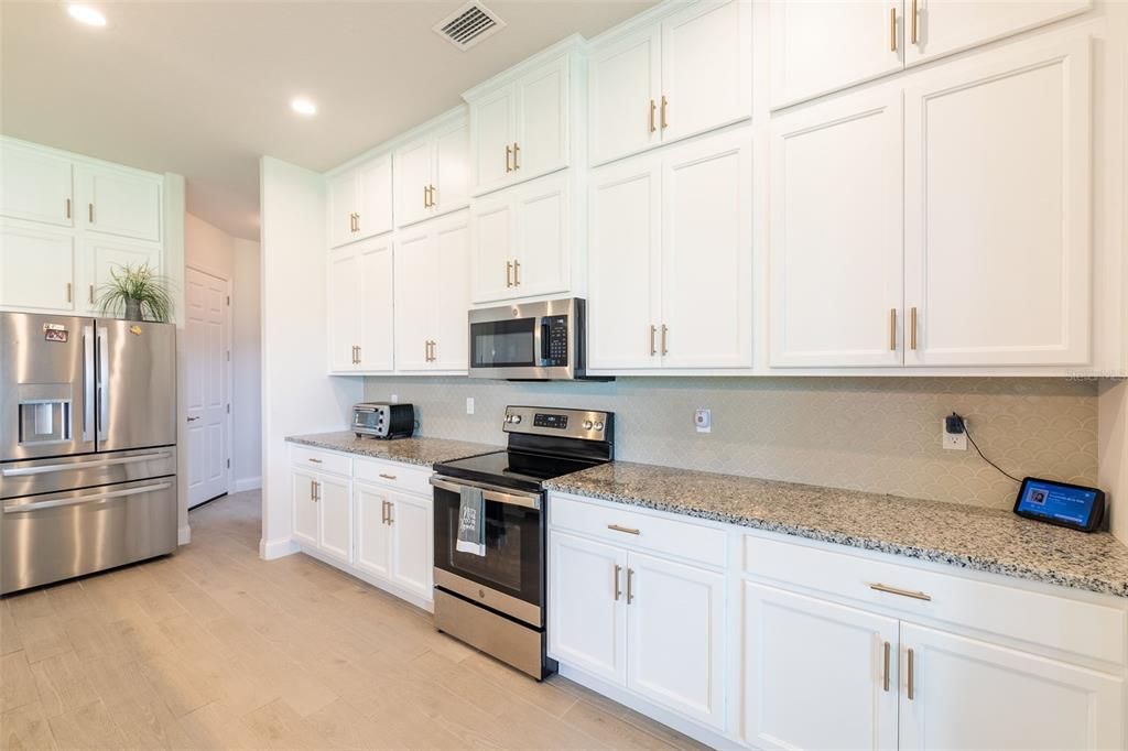 For Sale: $624,900 (4 beds, 3 baths, 2352 Square Feet)