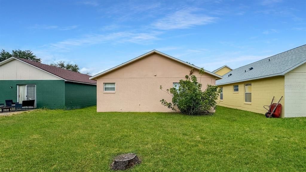 Active With Contract: $340,000 (3 beds, 2 baths, 1342 Square Feet)