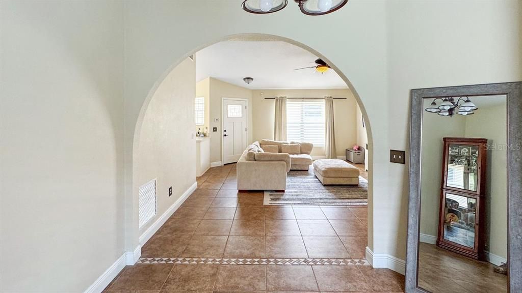 Active With Contract: $340,000 (3 beds, 2 baths, 1342 Square Feet)