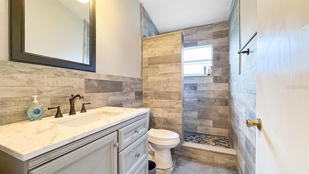 Active With Contract: $340,000 (3 beds, 2 baths, 1342 Square Feet)