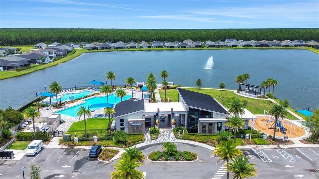 En Venta: $749,000 (4 camas, 3 baños, 2560 Pies cuadrados)