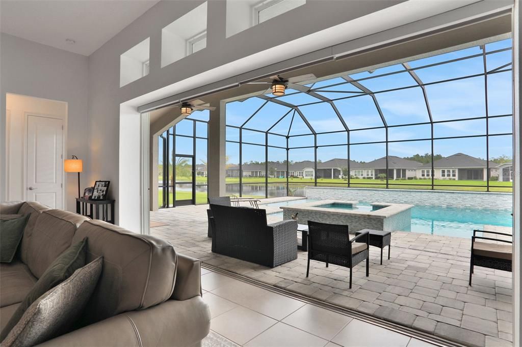 En Venta: $749,000 (4 camas, 3 baños, 2560 Pies cuadrados)