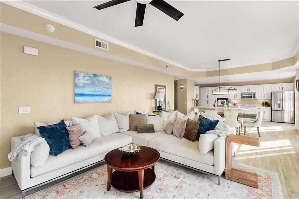 For Sale: $725,000 (3 beds, 3 baths, 2325 Square Feet)