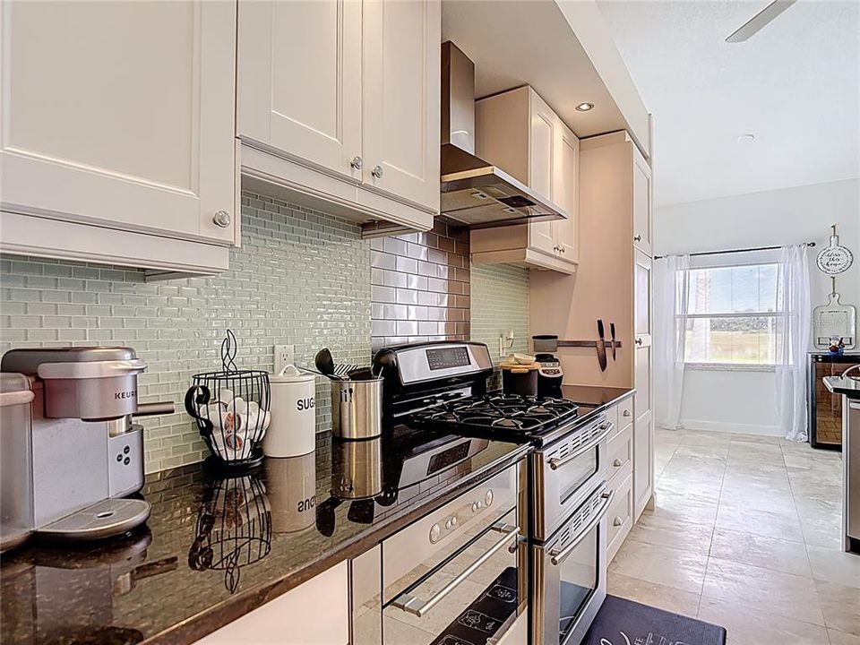 En Venta: $660,000 (3 camas, 2 baños, 2948 Pies cuadrados)