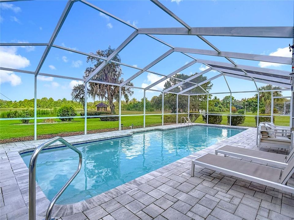 En Venta: $660,000 (3 camas, 2 baños, 2948 Pies cuadrados)