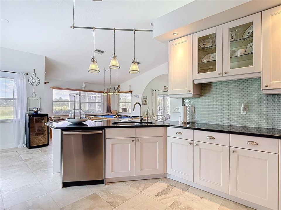 En Venta: $660,000 (3 camas, 2 baños, 2948 Pies cuadrados)