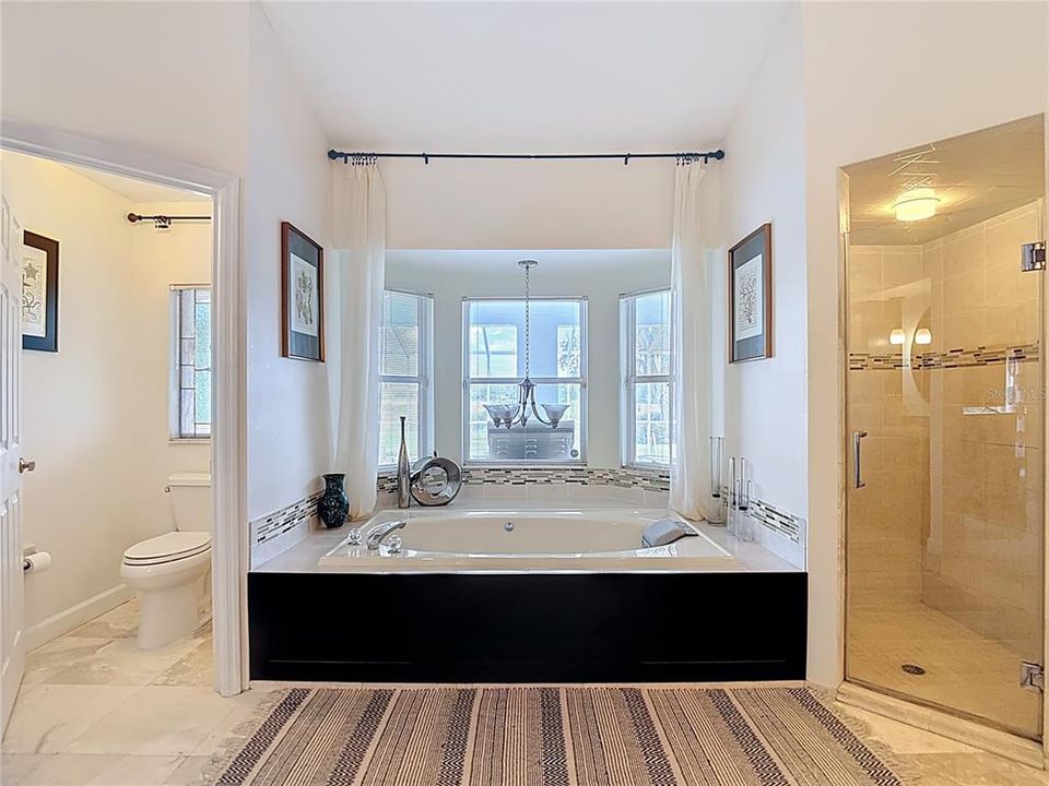 En Venta: $660,000 (3 camas, 2 baños, 2948 Pies cuadrados)