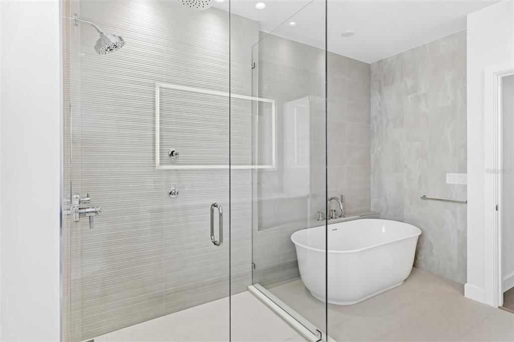 待售: $2,287,000 (3 贝兹, 3 浴室, 2156 平方英尺)