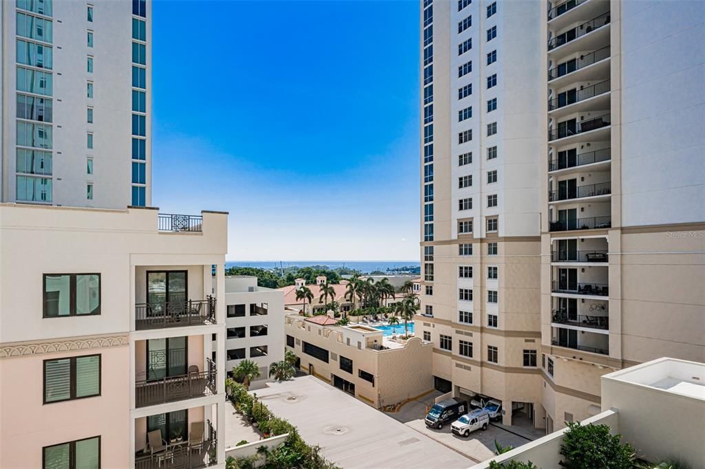 待售: $2,287,000 (3 贝兹, 3 浴室, 2156 平方英尺)