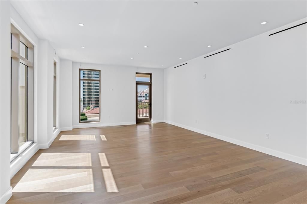 待售: $2,287,000 (3 贝兹, 3 浴室, 2156 平方英尺)