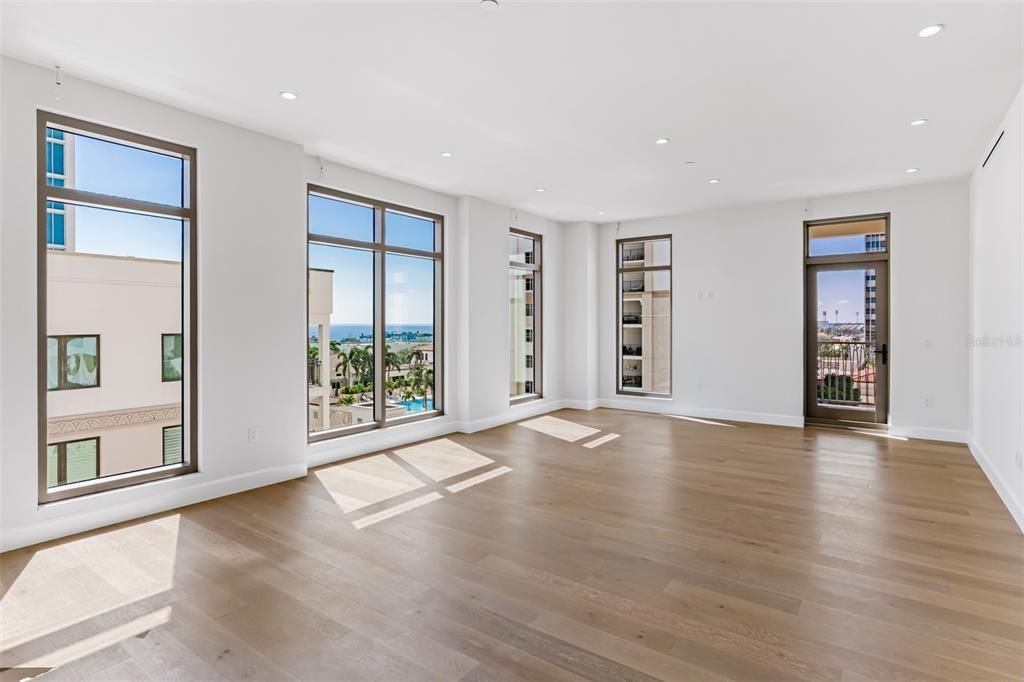 待售: $2,287,000 (3 贝兹, 3 浴室, 2156 平方英尺)