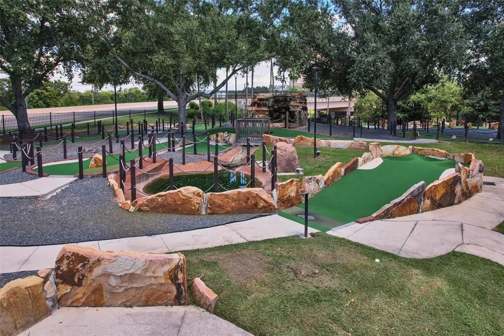 For Sale: $2,190,000 (6 beds, 6 baths, 4704 Square Feet)