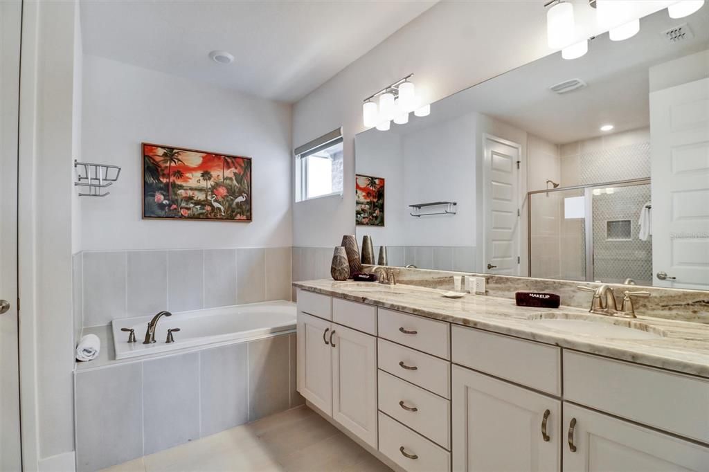 For Sale: $2,190,000 (6 beds, 6 baths, 4704 Square Feet)