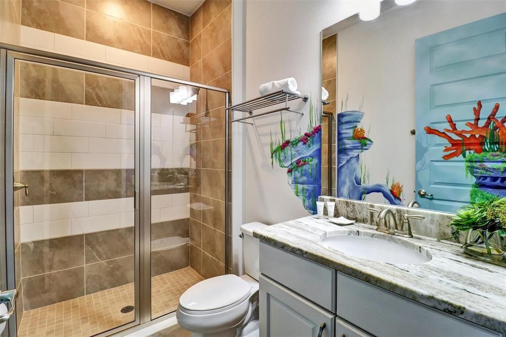 For Sale: $2,190,000 (6 beds, 6 baths, 4704 Square Feet)