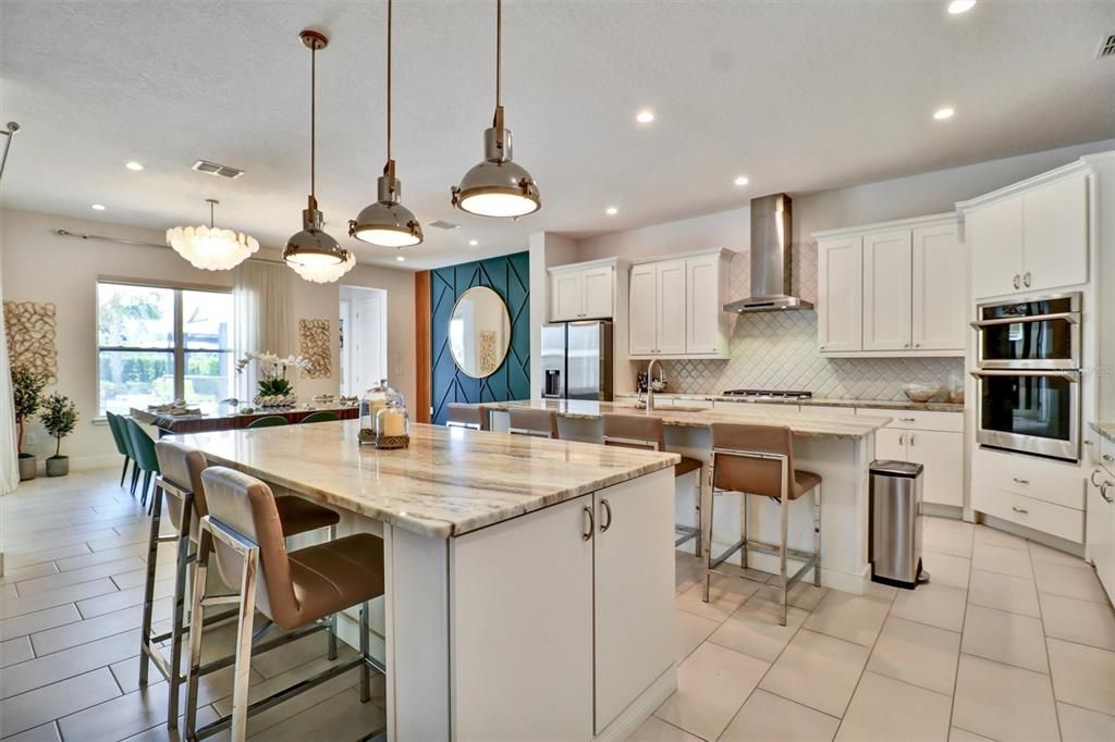 For Sale: $2,190,000 (6 beds, 6 baths, 4704 Square Feet)