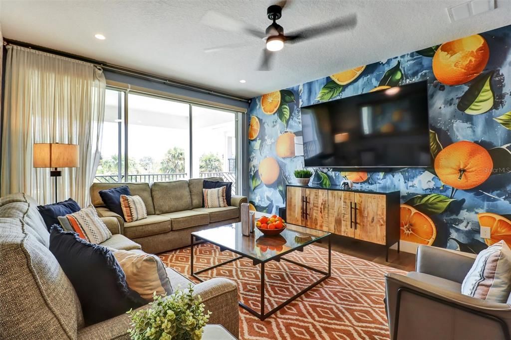 For Sale: $2,190,000 (6 beds, 6 baths, 4704 Square Feet)