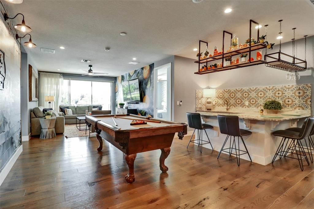 For Sale: $2,190,000 (6 beds, 6 baths, 4704 Square Feet)